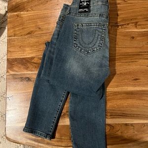 New Jennie mid rise skinny true religion jeans.